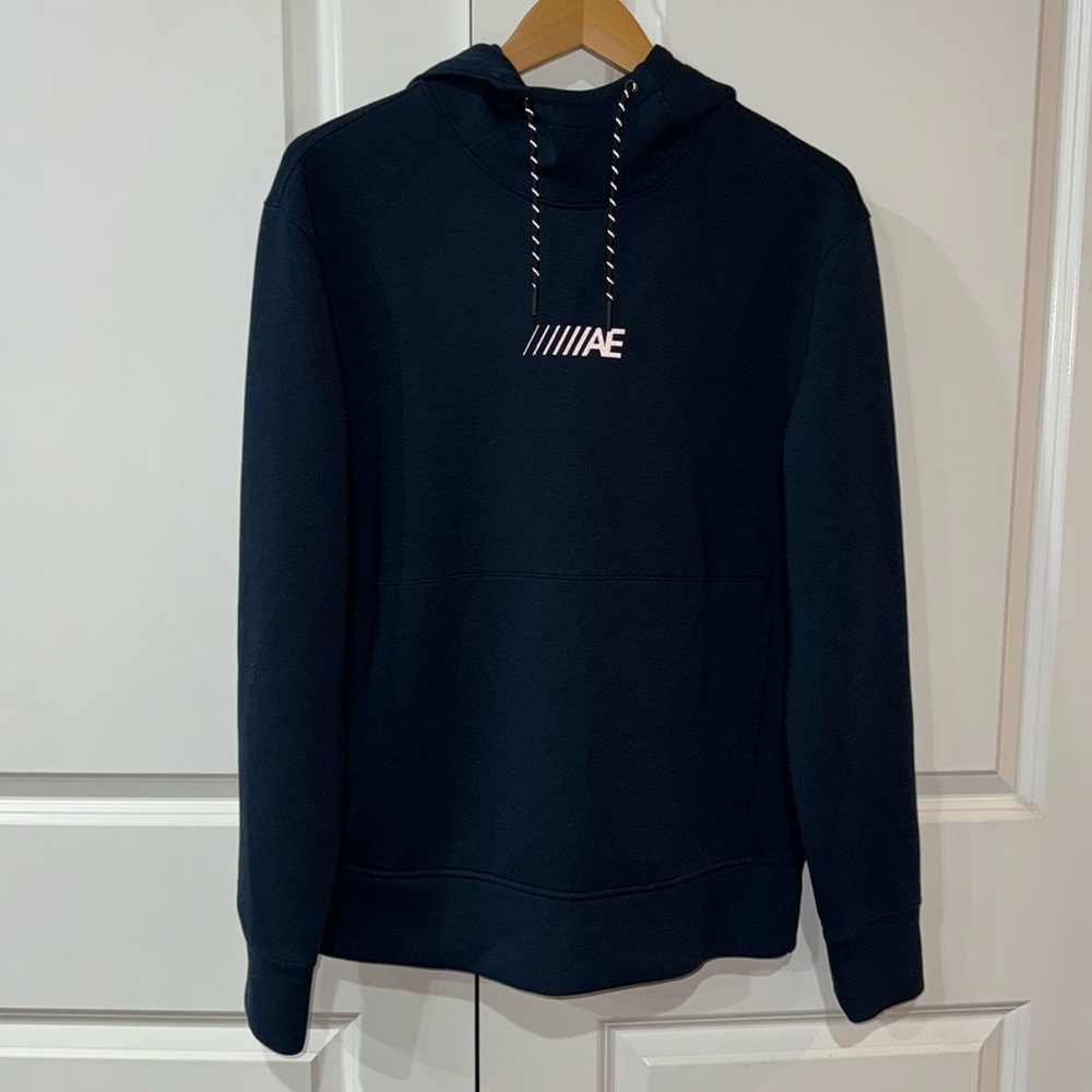 American Eagle Men’s medium navy blue hoodie